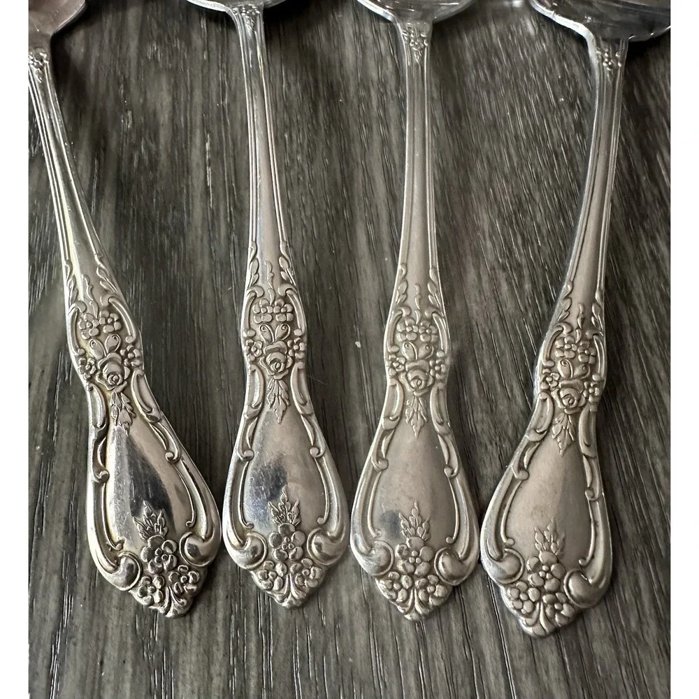 11 Oneida Distinction Deluxe Stainless HH Kennett Square Serving‎ Set Tea Spoons